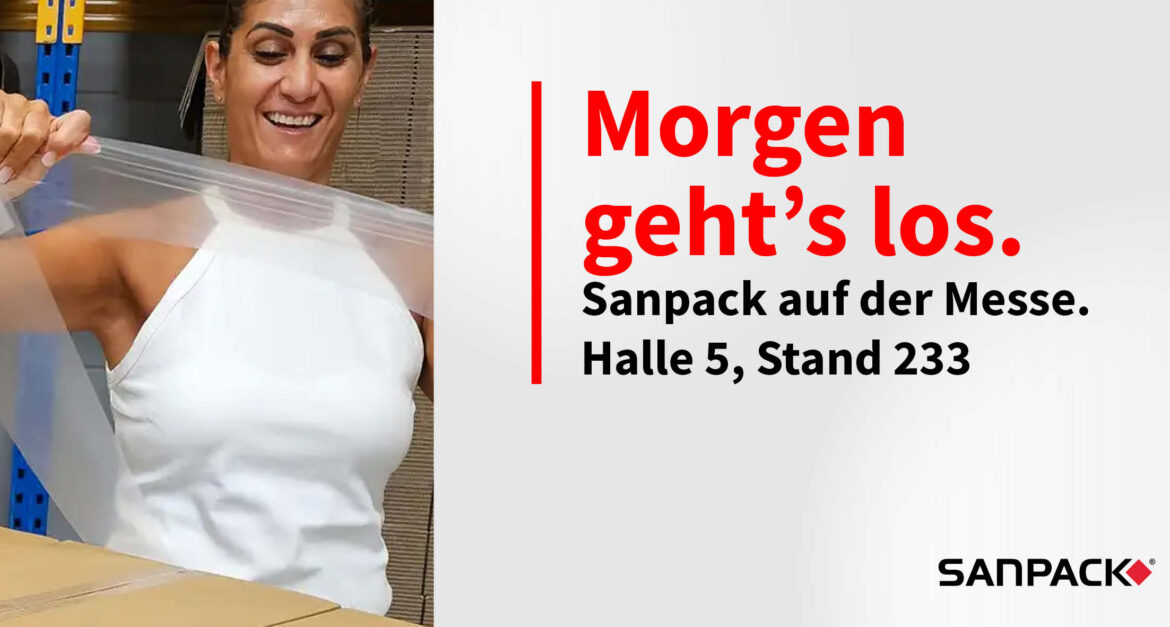 Frau mit sanstrap® Dehnband – Ankündigung „Morgen geht’s los: SANPACK auf der Messe, Halle 5, Stand 233