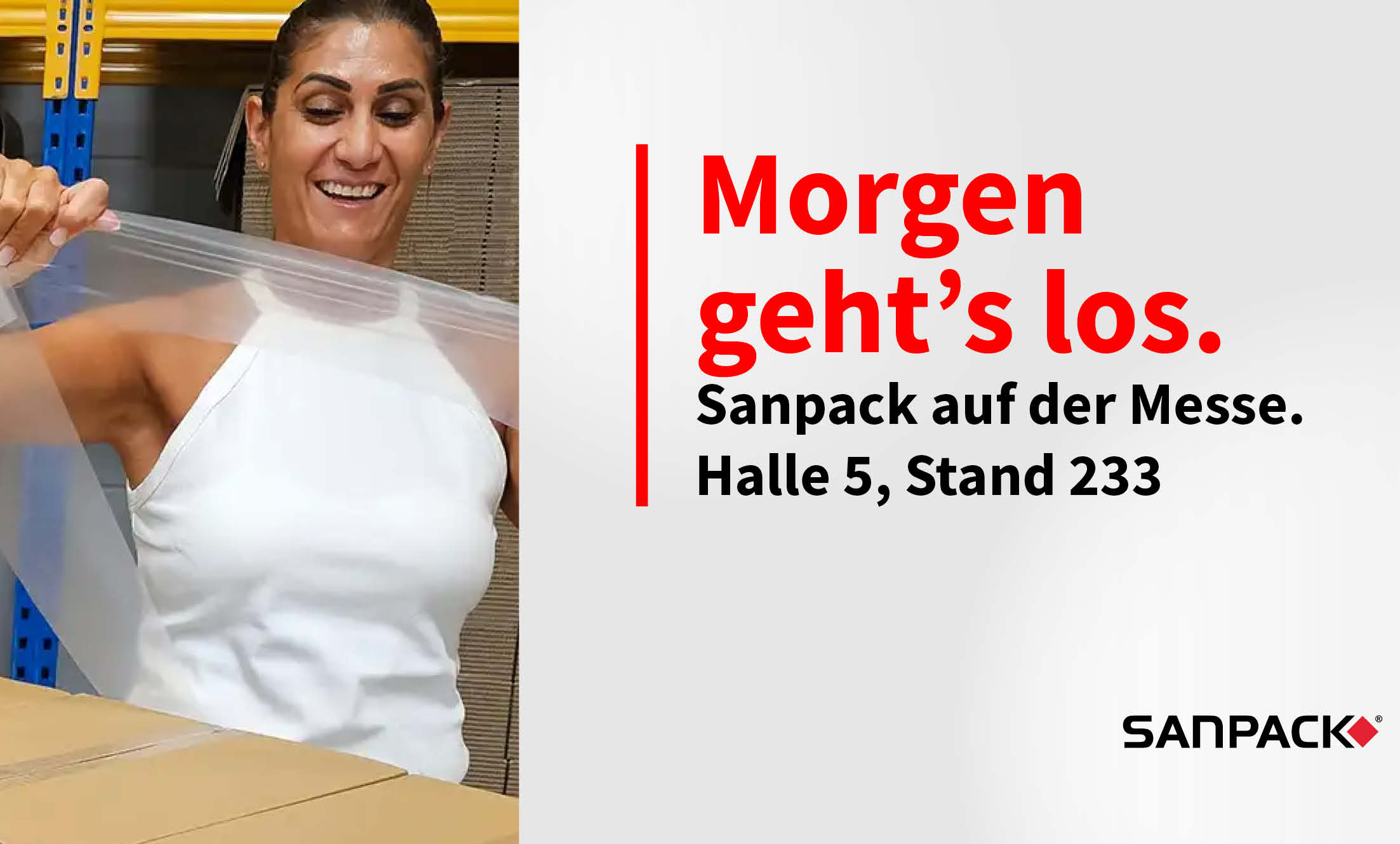 Frau mit sanstrap® Dehnband – Ankündigung „Morgen geht’s los: SANPACK auf der Messe, Halle 5, Stand 233